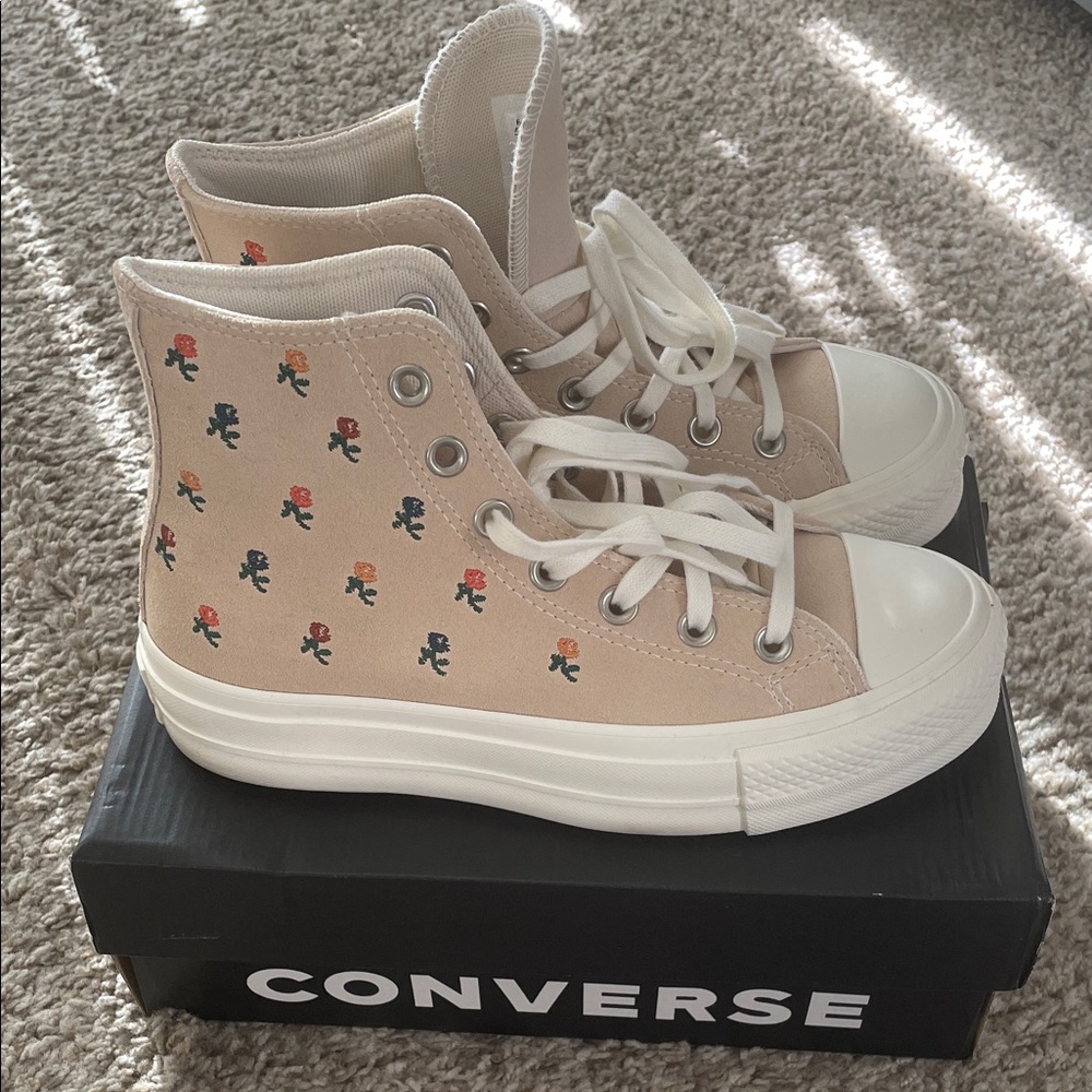 Women's platform converse